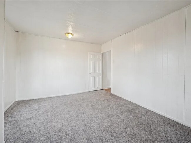 Foto del edificio - Charming 2 Bed 1 Bath in Butler!