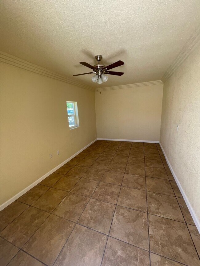 Foto del edificio - One Bedroom One Bathroom near Downtown Yuma!
