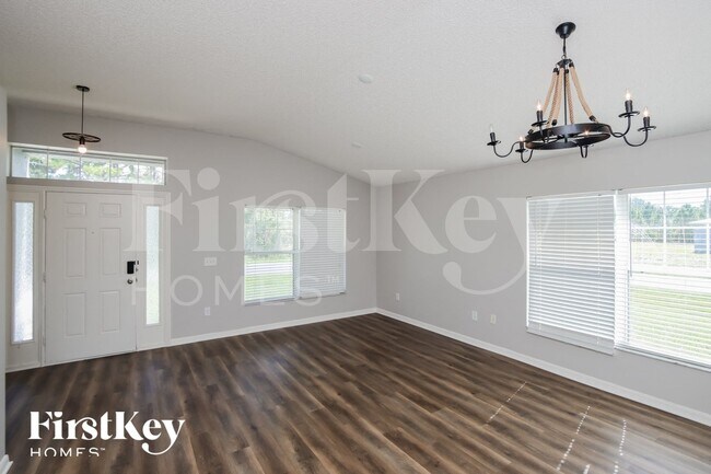 Foto del edificio - 701 Lavender St SE