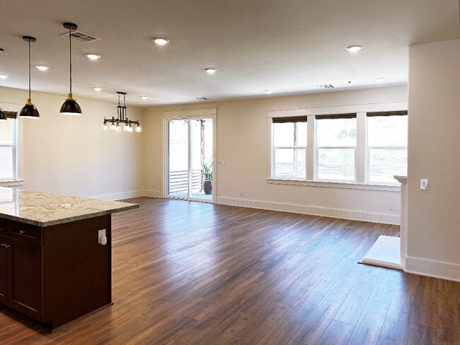 Foto del edificio - 20850 Barn Rd