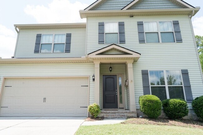 Foto del edificio - 3 Bedroom 2.5 Bath With Large Backyard