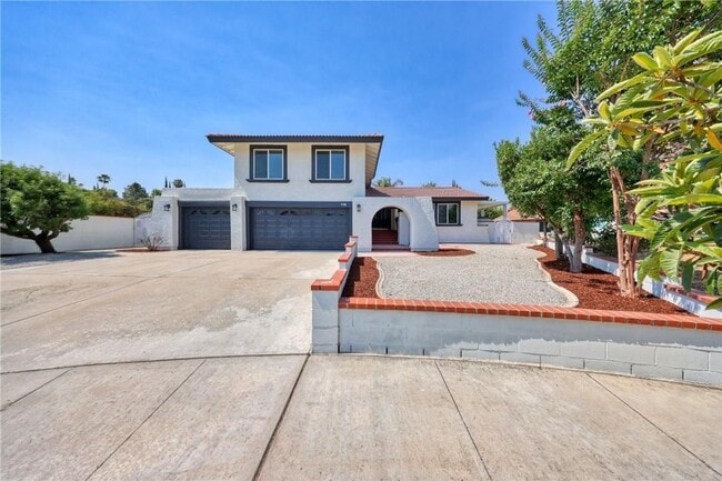 Building Photo - 116 Cascade Ct