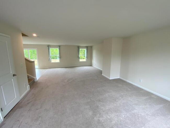 Building Photo - 1010 Briar Rose Ln