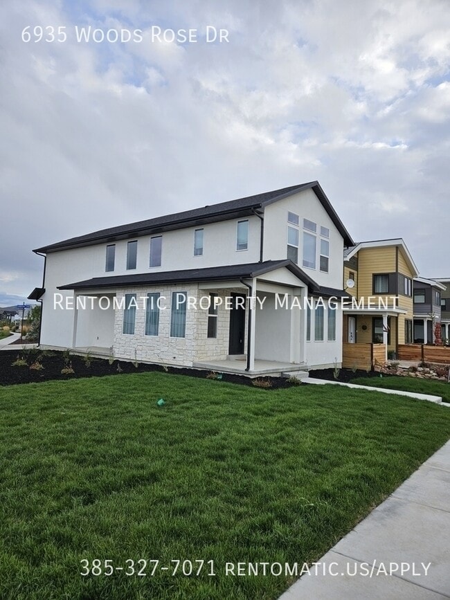 Building Photo - 6935 Woods Rose Dr