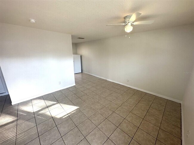 Foto del edificio - 9601 N 10th St