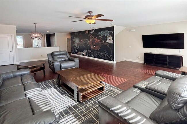 Foto del edificio - 772 Liberty Commons Dr NW