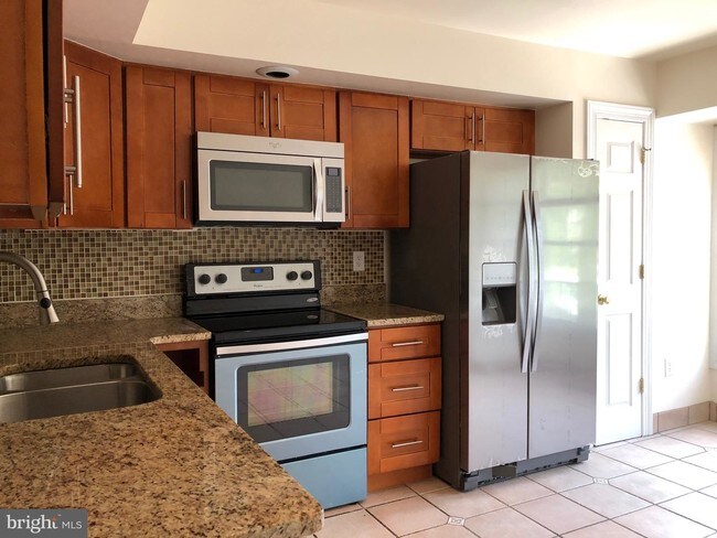 Foto del edificio - 14742 Flower Hill Dr