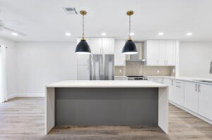 Foto del edificio - 9180 Pine Springs Dr