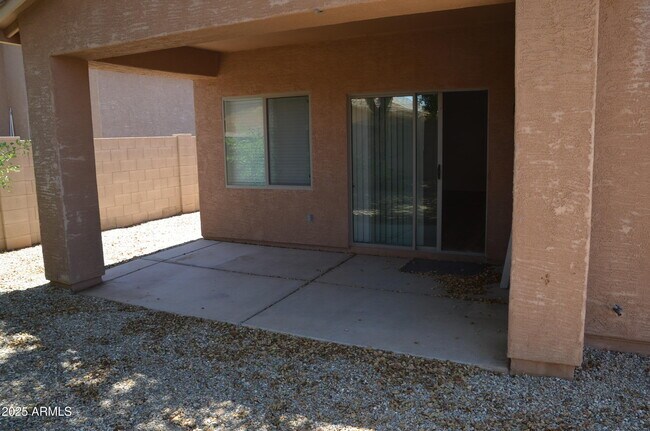 Foto del edificio - 16190 W Winchcomb Dr