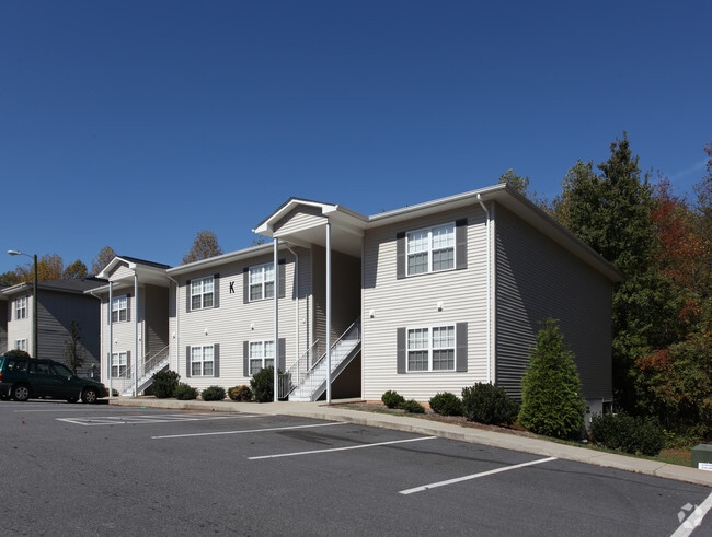 Waterside At Catawba Ridge Apartments Hickory Nc Primary Photo Waterside At Catawba Ridge