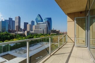 Building Photo - 2025 Woodall Rodgers Fwy