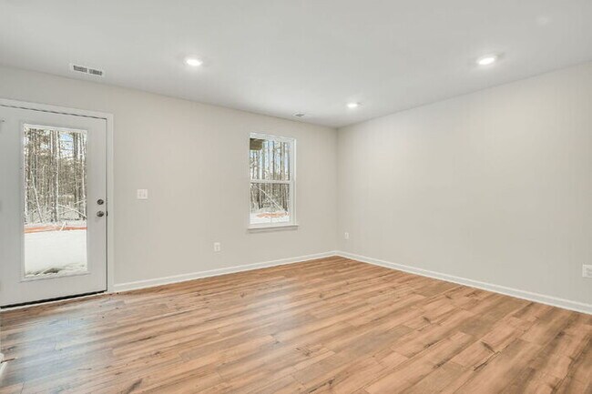 Foto del edificio - For Rent – Brand-New 3-Story Townhome in Harpers Mill