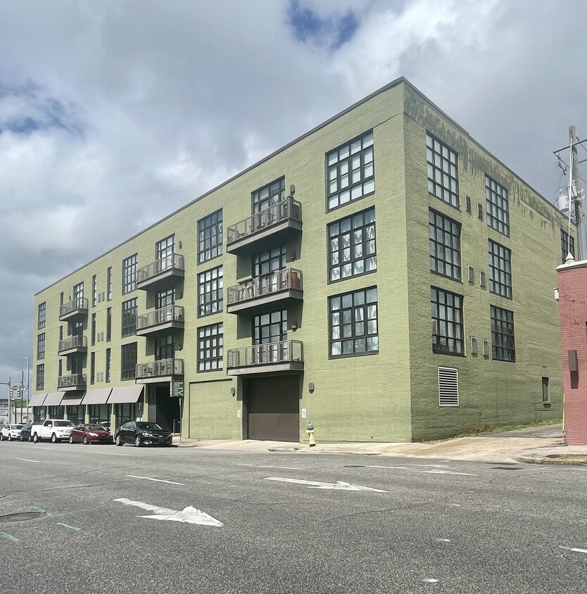 Primary Photo - 2201 5th Ave S