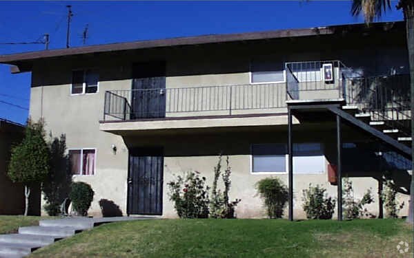 Foto del edificio - 1284 Circle City Dr