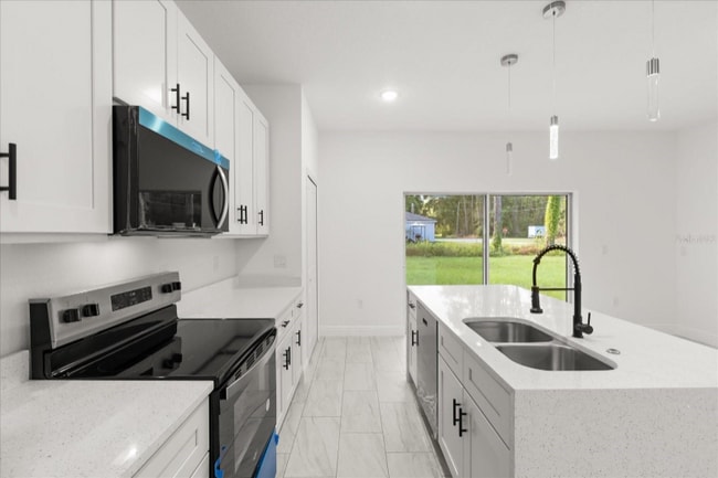 Foto del edificio - 540 E Elgrove Dr