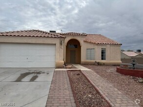 Building Photo - 1532 Bluestar Dr