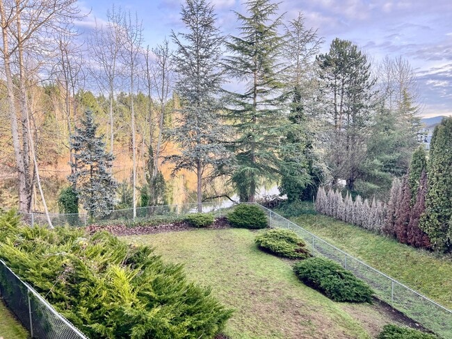 Building Photo - Monroe Condo!!!!