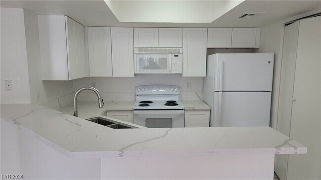 Building Photo - 8600 NV-159