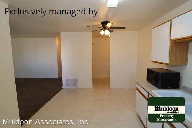 Building Photo - 3 br, 1 bath House - 2913 Winnipeg St
