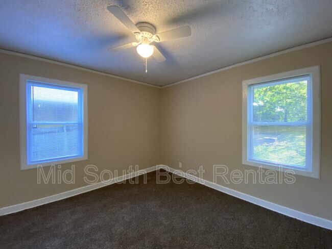 Building Photo - 2734 Henley Dr (Bethel Grove)