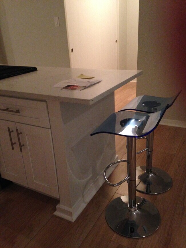 Foto del edificio - 604 S Washington Sq