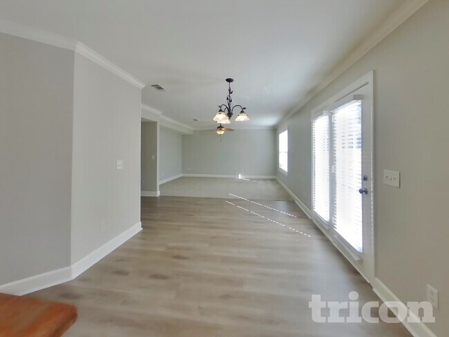 Foto del edificio - 1940 Portway Rd