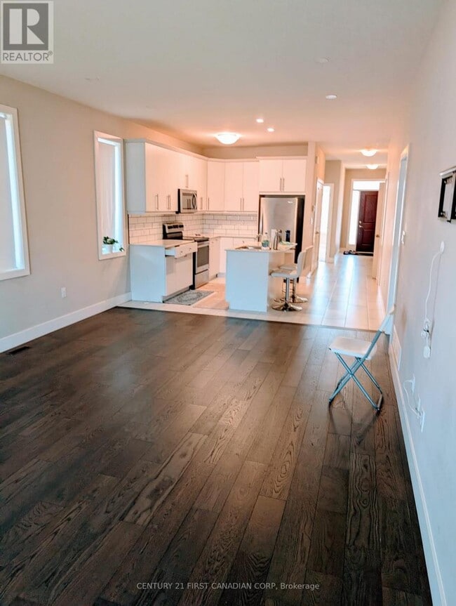 Photo du bâtiment - 1355 Whetherfield St