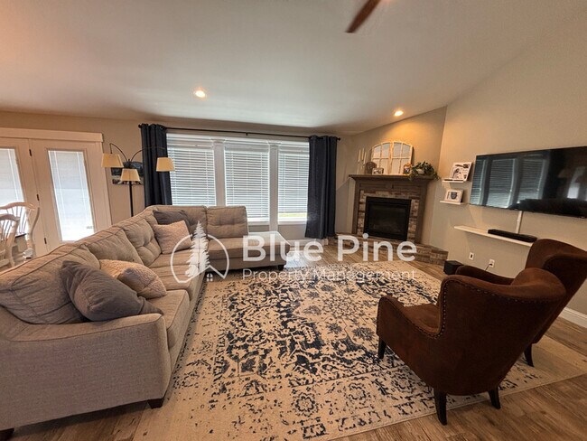 Foto del edificio - 5506 Eaglewood Dr