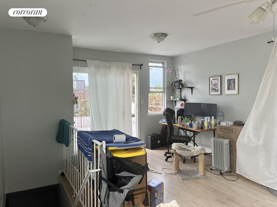 Foto del edificio - 347 13th St