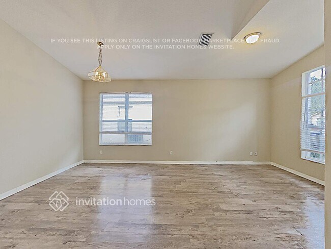 Building Photo - 13707 Ogakor Dr