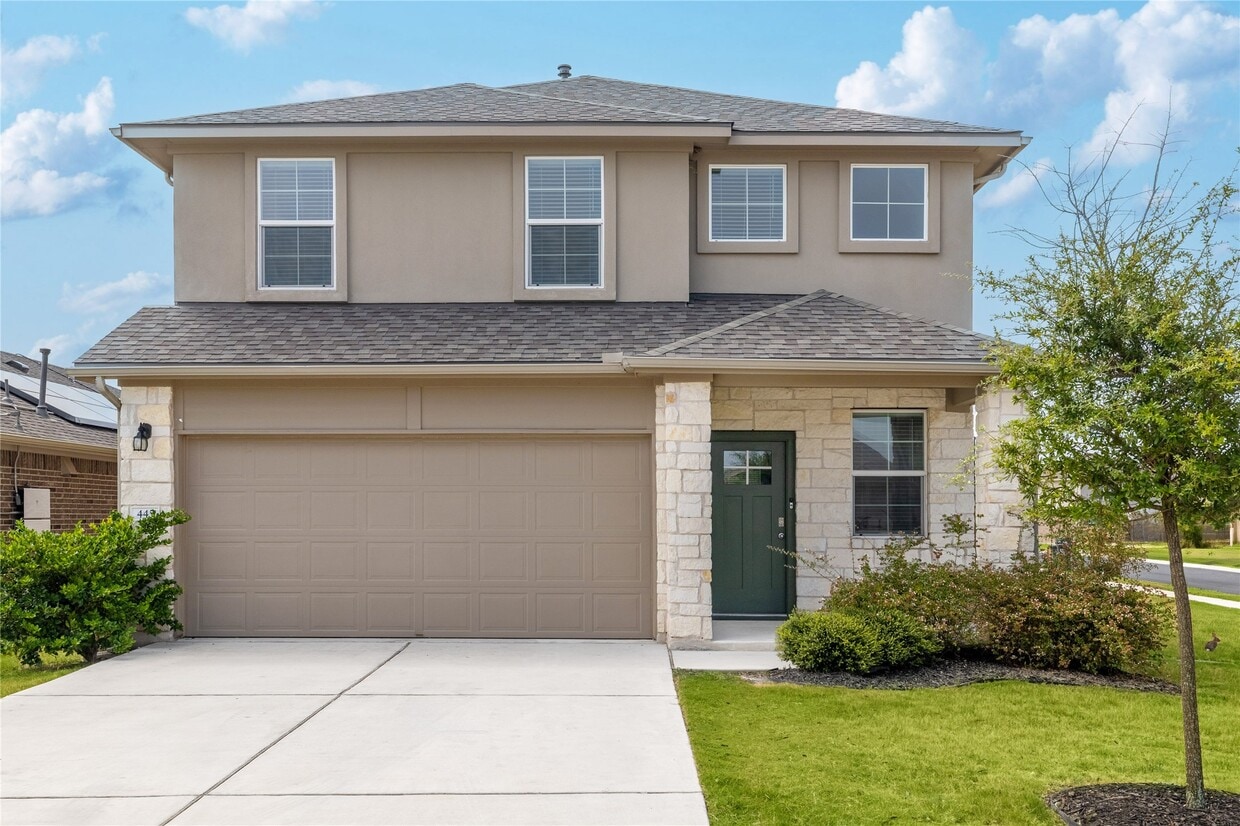 Foto principal - 445 Shiner Ln