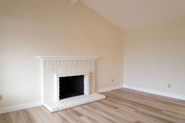 Foto del edificio - Welcome Home!!! - 3 bedroom 2 bath