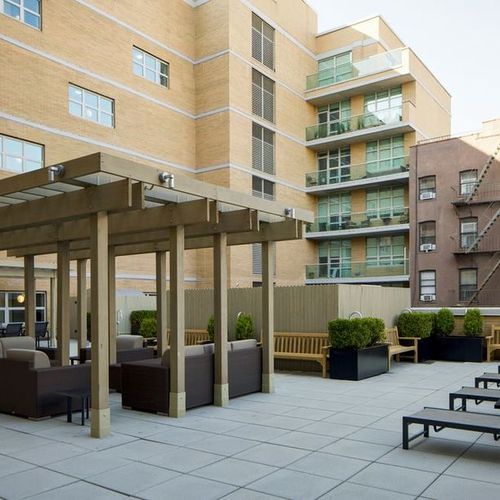 Foto del edificio - 111 Kent Ave