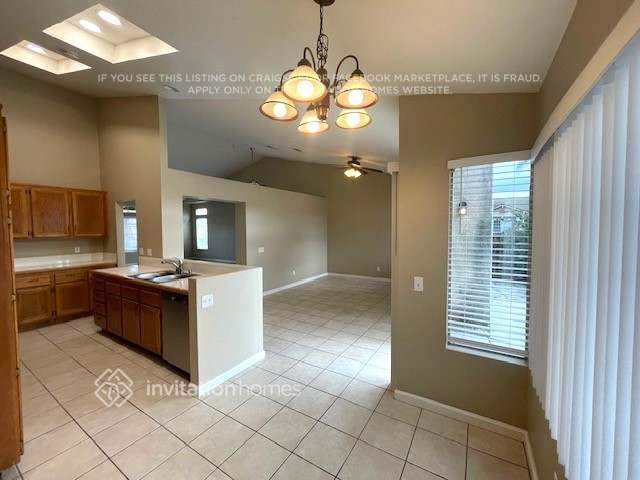 Foto del edificio - 24419 Chaps Cir