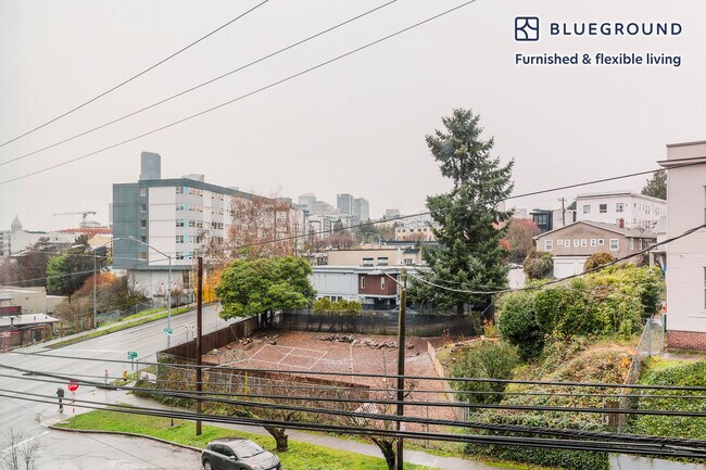 Foto del edificio - 622 Rainier Ave S