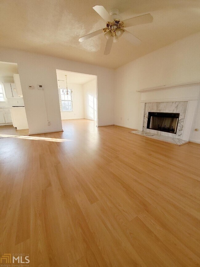 Building Photo - 982 Sugar Oak Ln