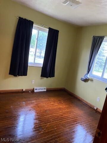 Building Photo - 990 Bellevue Ave