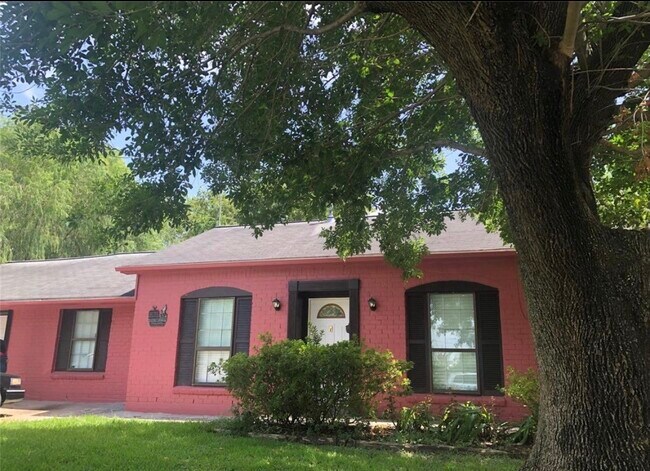 Foto del edificio - 9314 Valley Stream