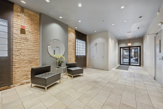 Foto del edificio - 843 W Adams St