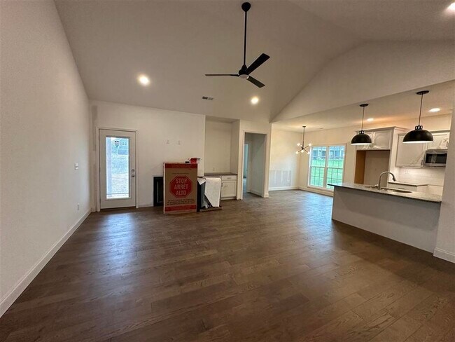 Building Photo - 2532 Carter Farms Rd