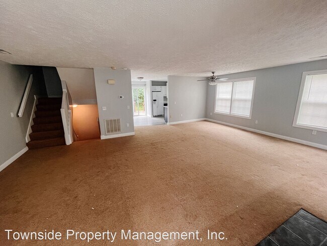 Building Photo - 3 br, 2.5 bath House - 295 Silver Leaf Dr.