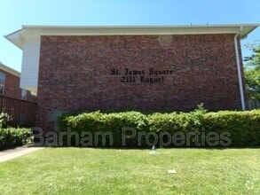 Building Photo - 2111 Raguet St