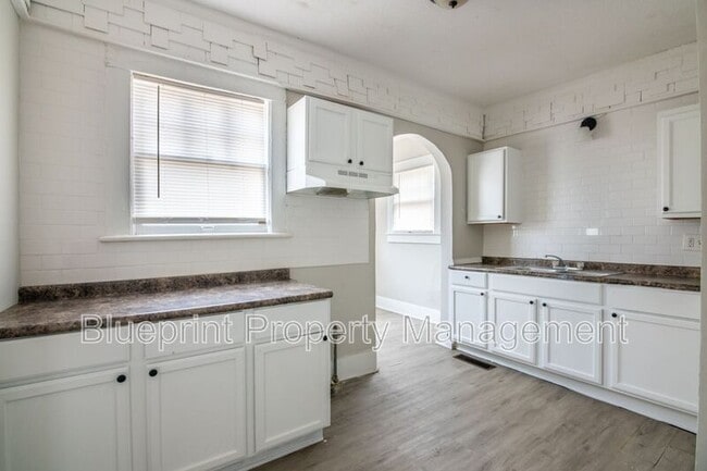 Building Photo - 1304 45th St Ensley