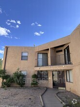 Building Photo - 12304 Candelaria Rd NE