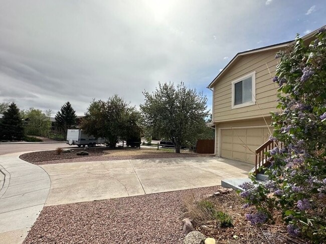 Building Photo - 7345 Handcraft Ct