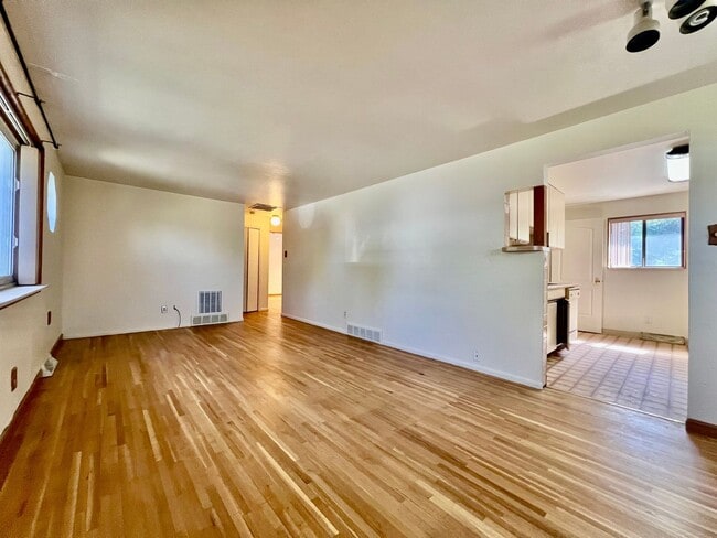 Building Photo - Wonderful Bungalow Style Home Near Olde Town Arvada