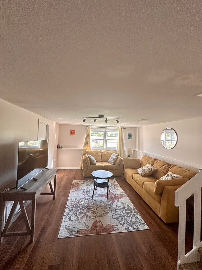 Foto del edificio - 520 Bellwood Dr