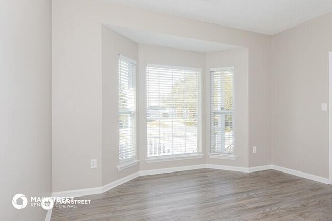 Foto del edificio - 3220 Twin Falls Ln, Charlotte, NC 28105
