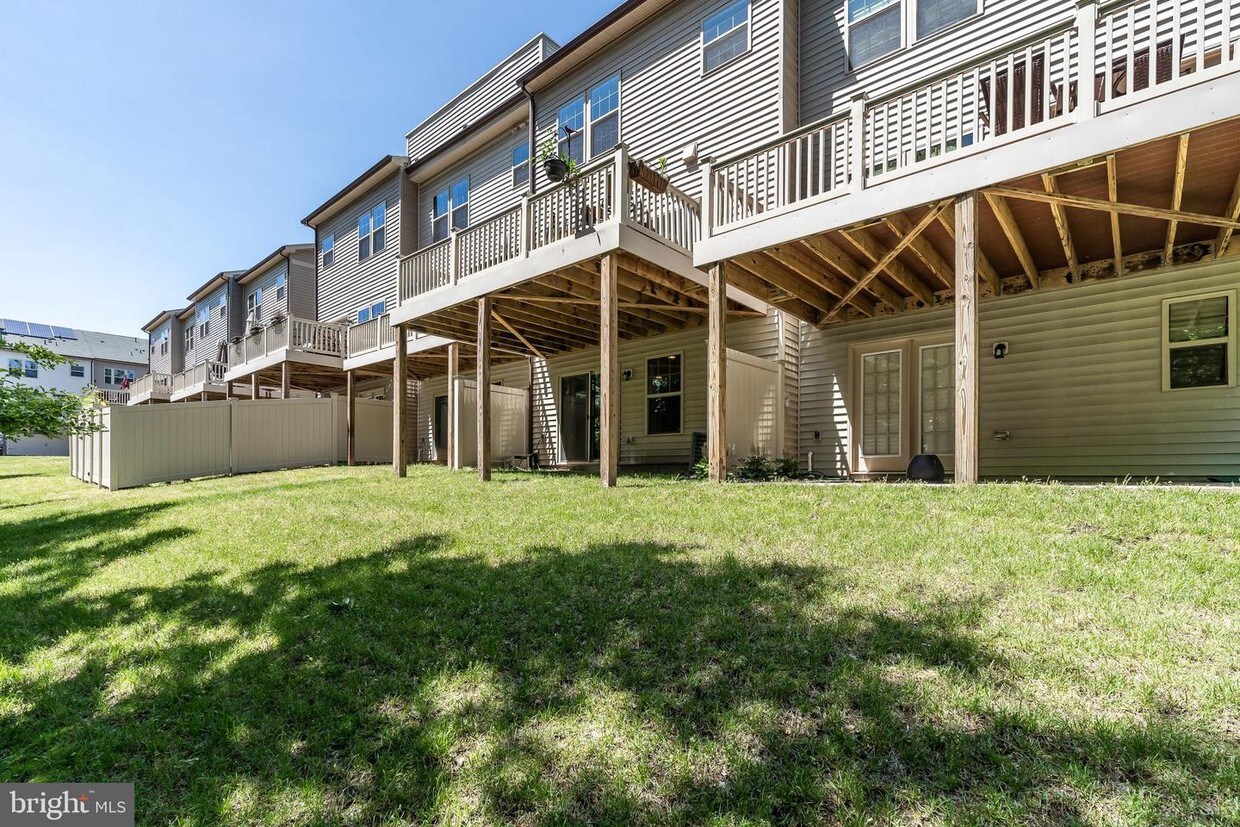 Foto principal - 7635 Telamon Way