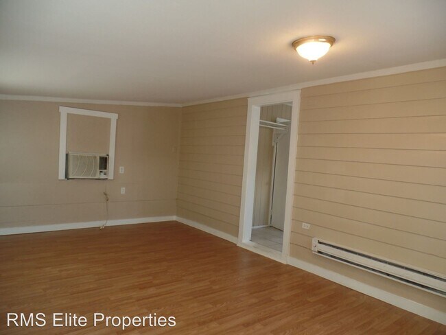 Foto del edificio - Studio, 1 bath House - 2609.5 4th St S
